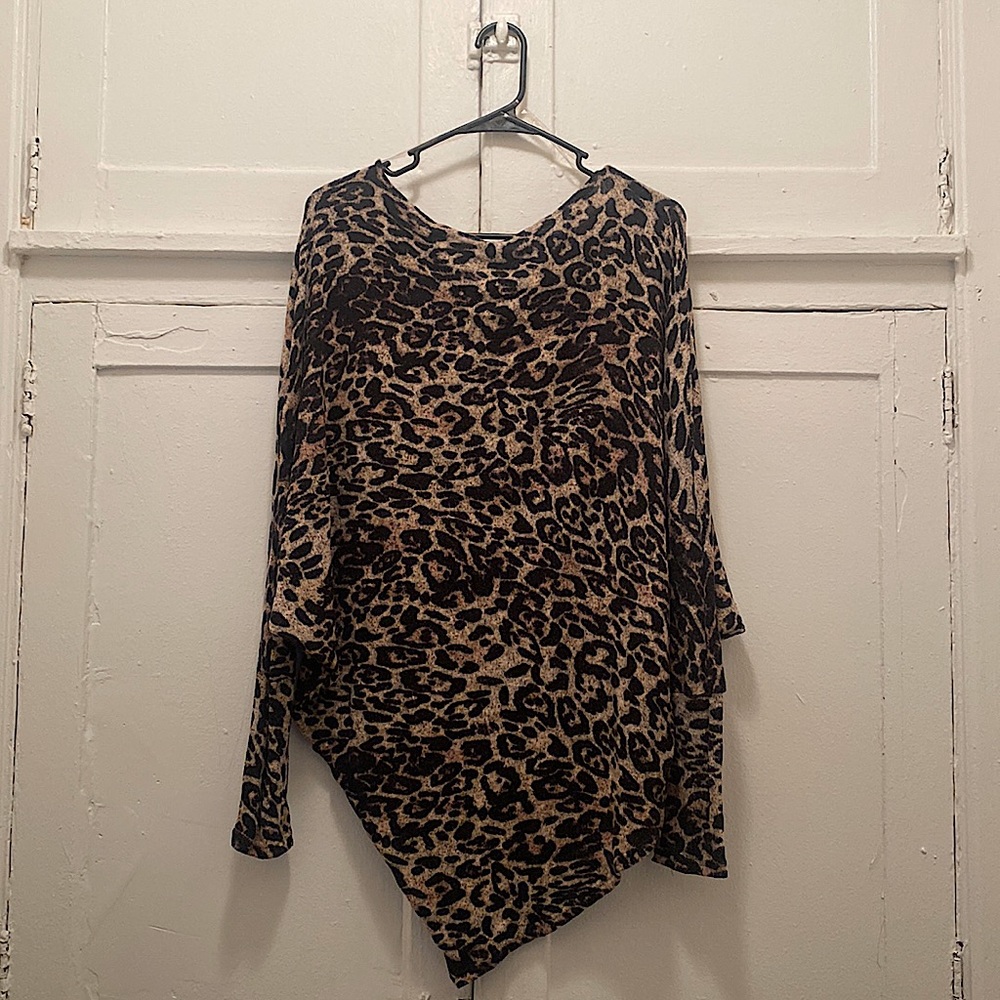 Drop Shoulder Asymmetric Long Sleeve Leopard Print Sweater